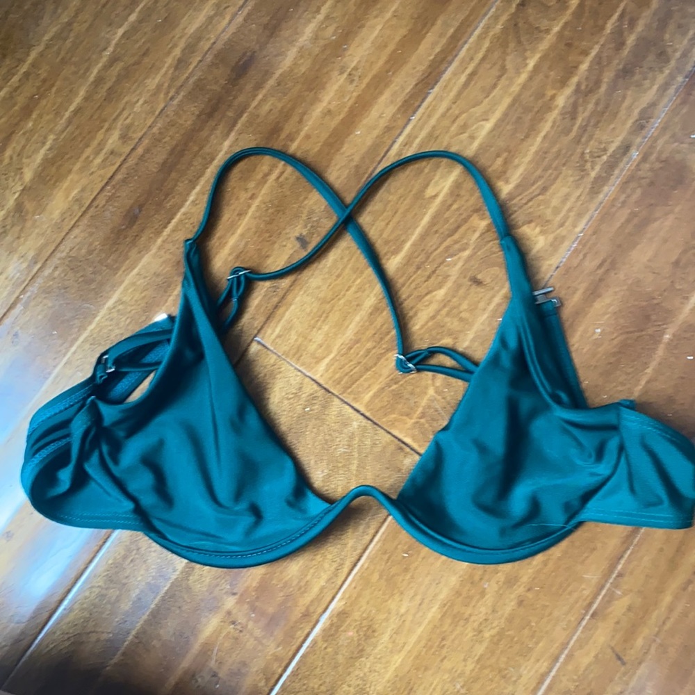 🙂 underwire bikini top